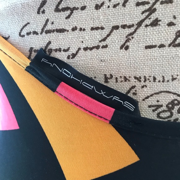 Halter dress - Picture 3 of 6